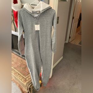 Cozy~Cozy grey jersey Onesie Size~S/M.  NWT